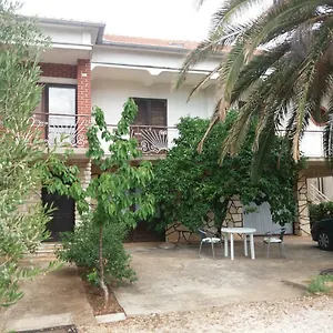 Zlatko Apartamento Zadar